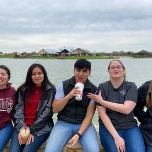 Meet your Posher, Jj